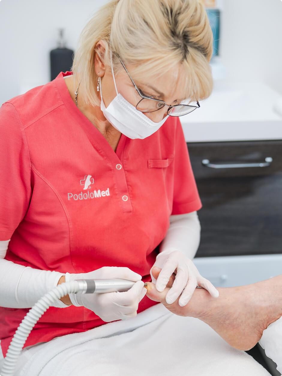 Was sind Hühneraugen & Warzen?